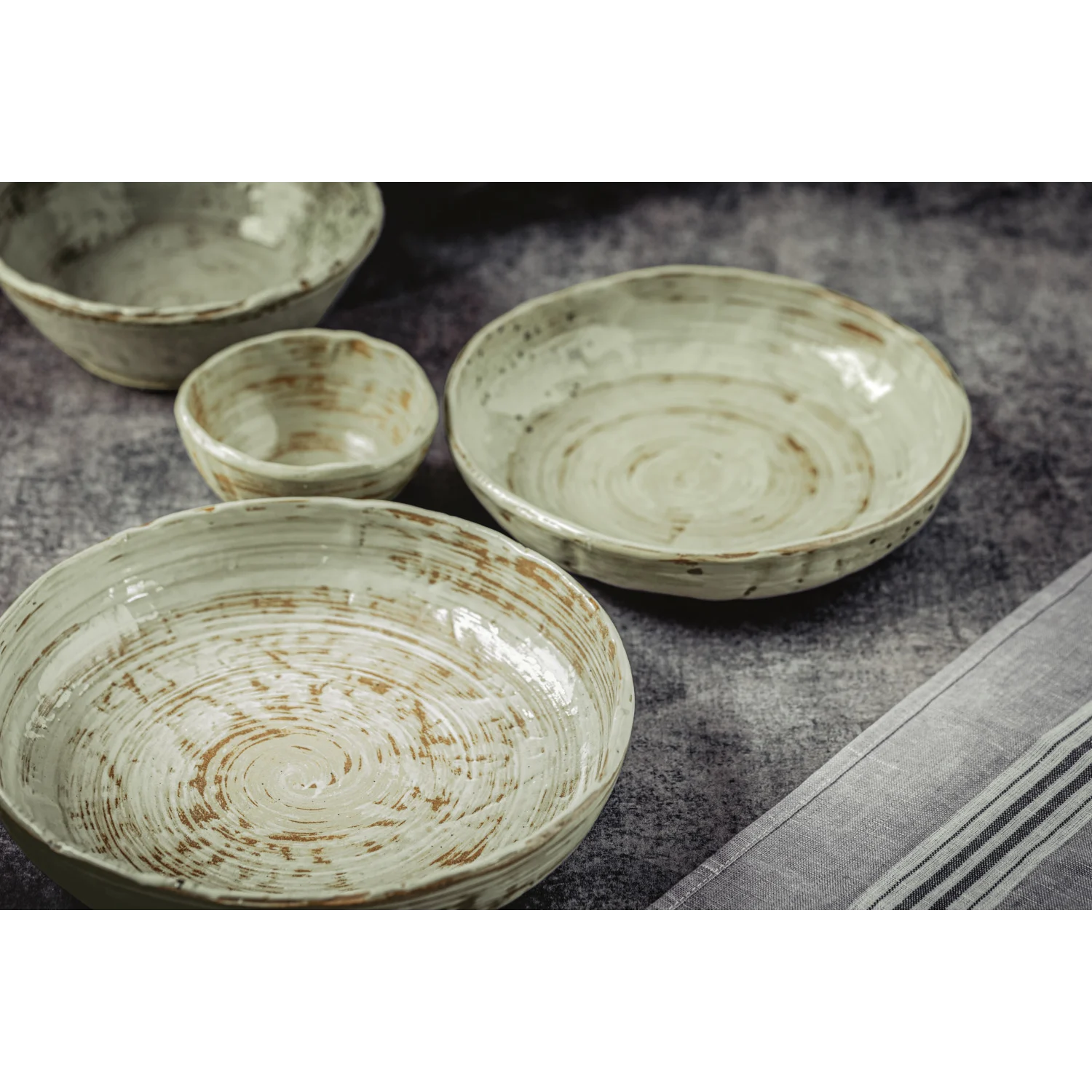 Vega TAOQI дълбока чиния  Ø24/5см