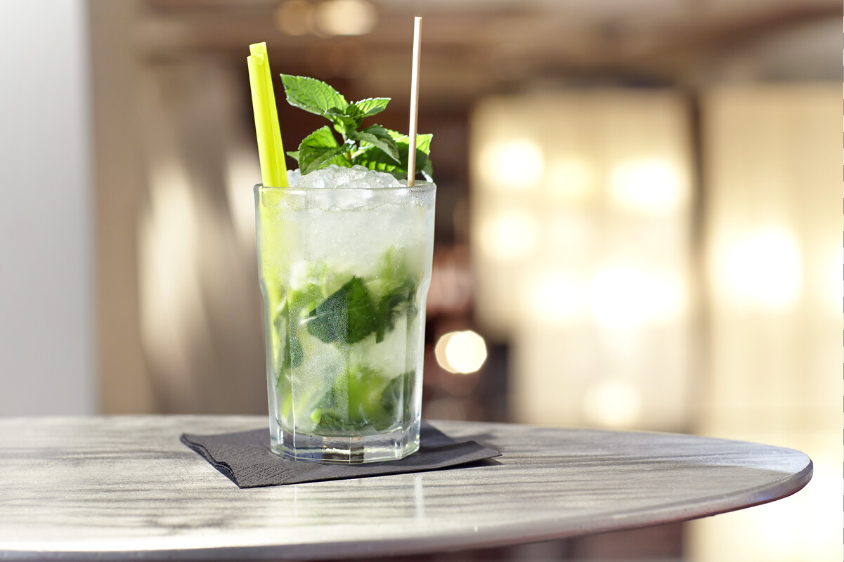 Titan чаша за вода 415ml - Onis 